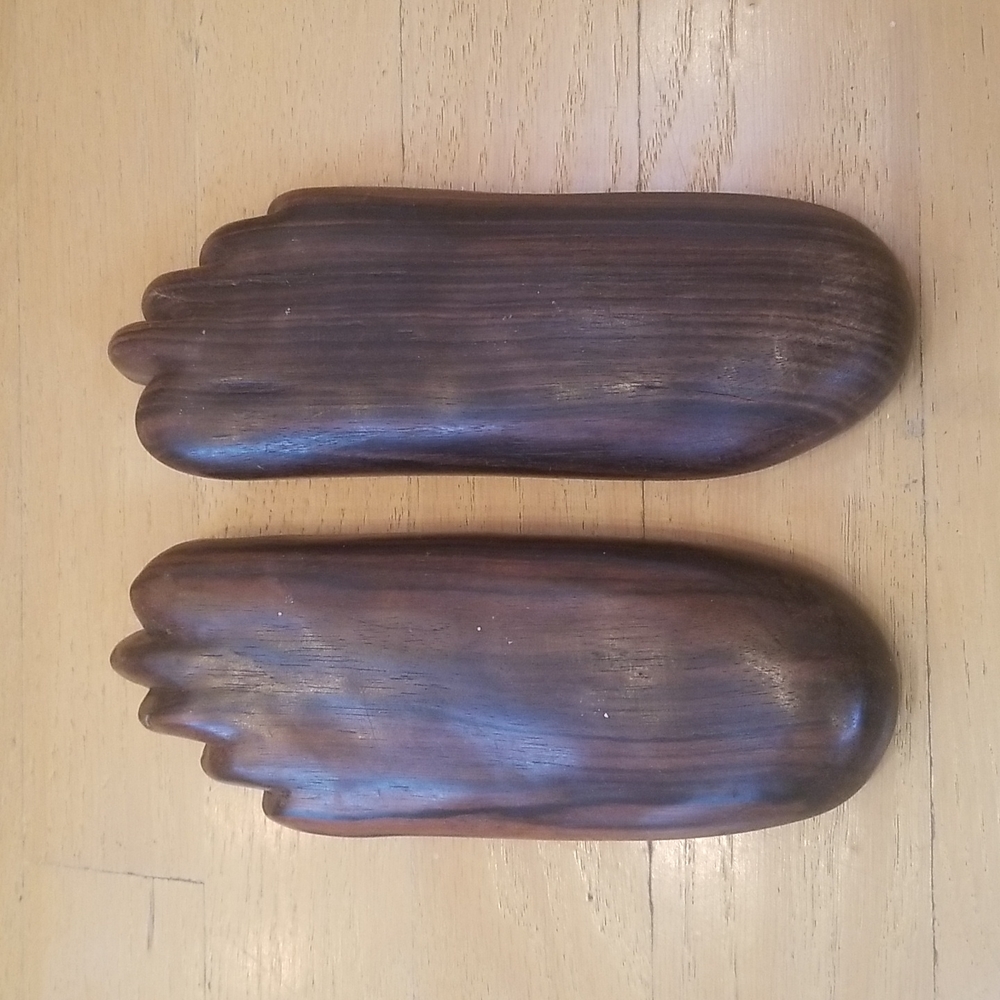 Vintage Bali Indonesia Hand Carved Wooden Feet Sculpture - Picture 8 of 9